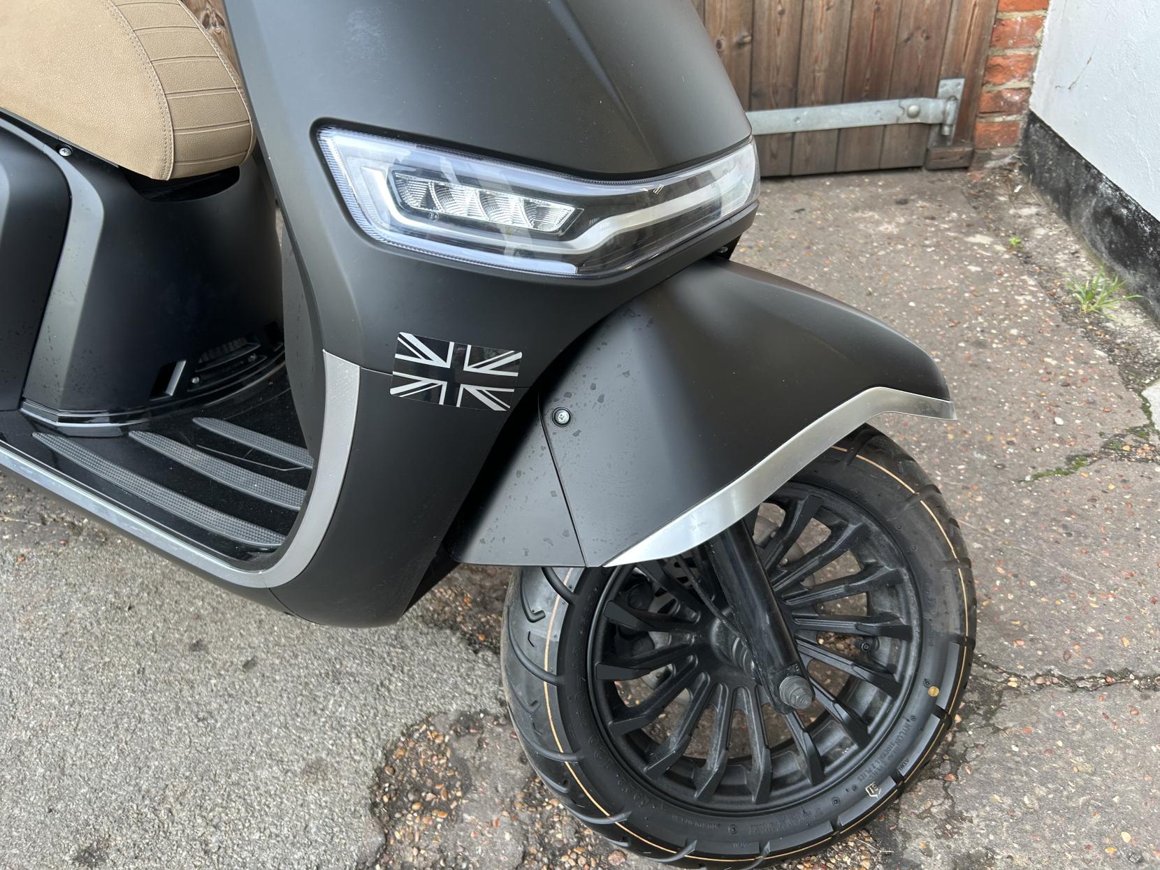 Keeway Versilia 125 125 Scooter Petrol Automatic Euro 5 (7 ps)