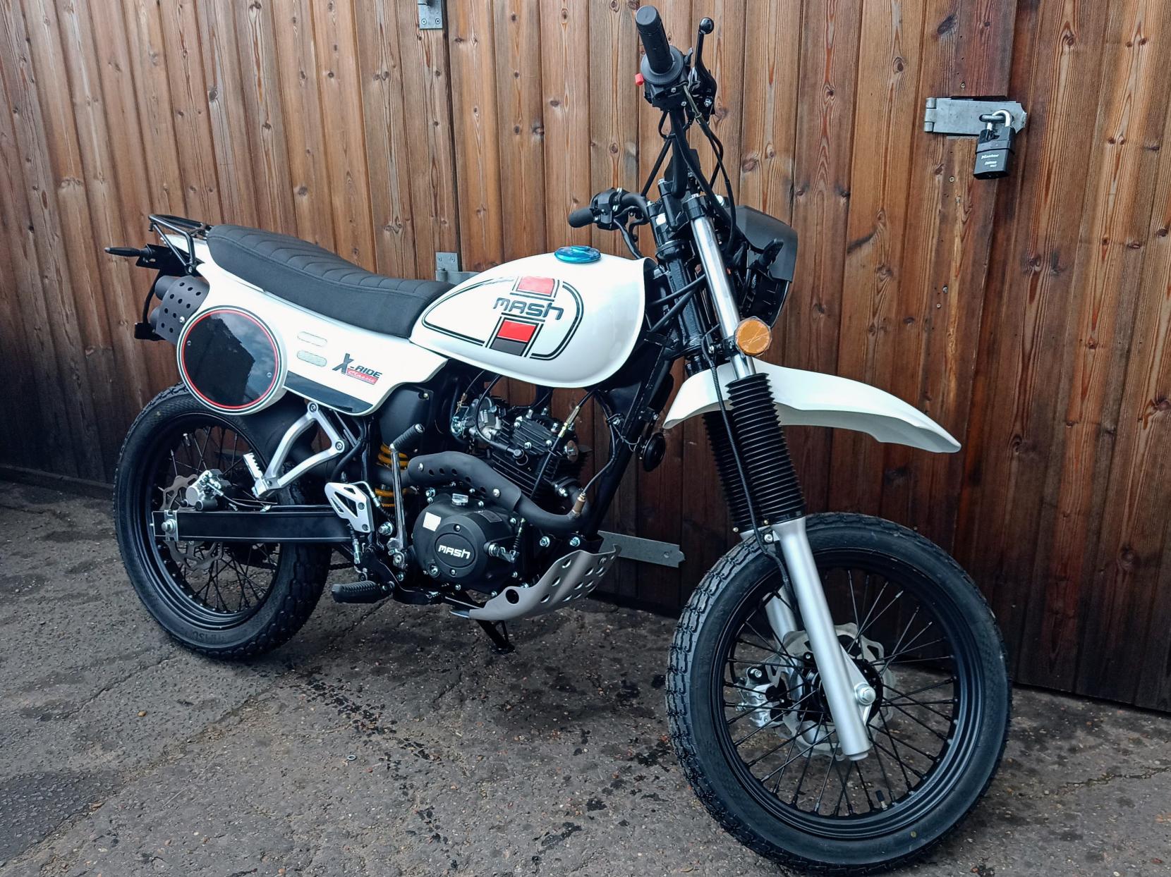 Mash Motorcycles X-Ride 50 50 Roadster/Retro Petrol Manual Euro 5 (2 ps)