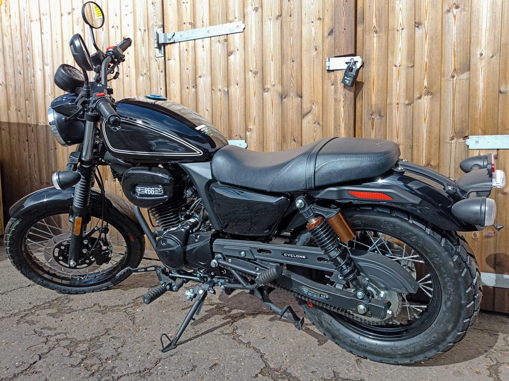 Lexmoto Detroit 125 125 Roadster/Retro (2021 - )