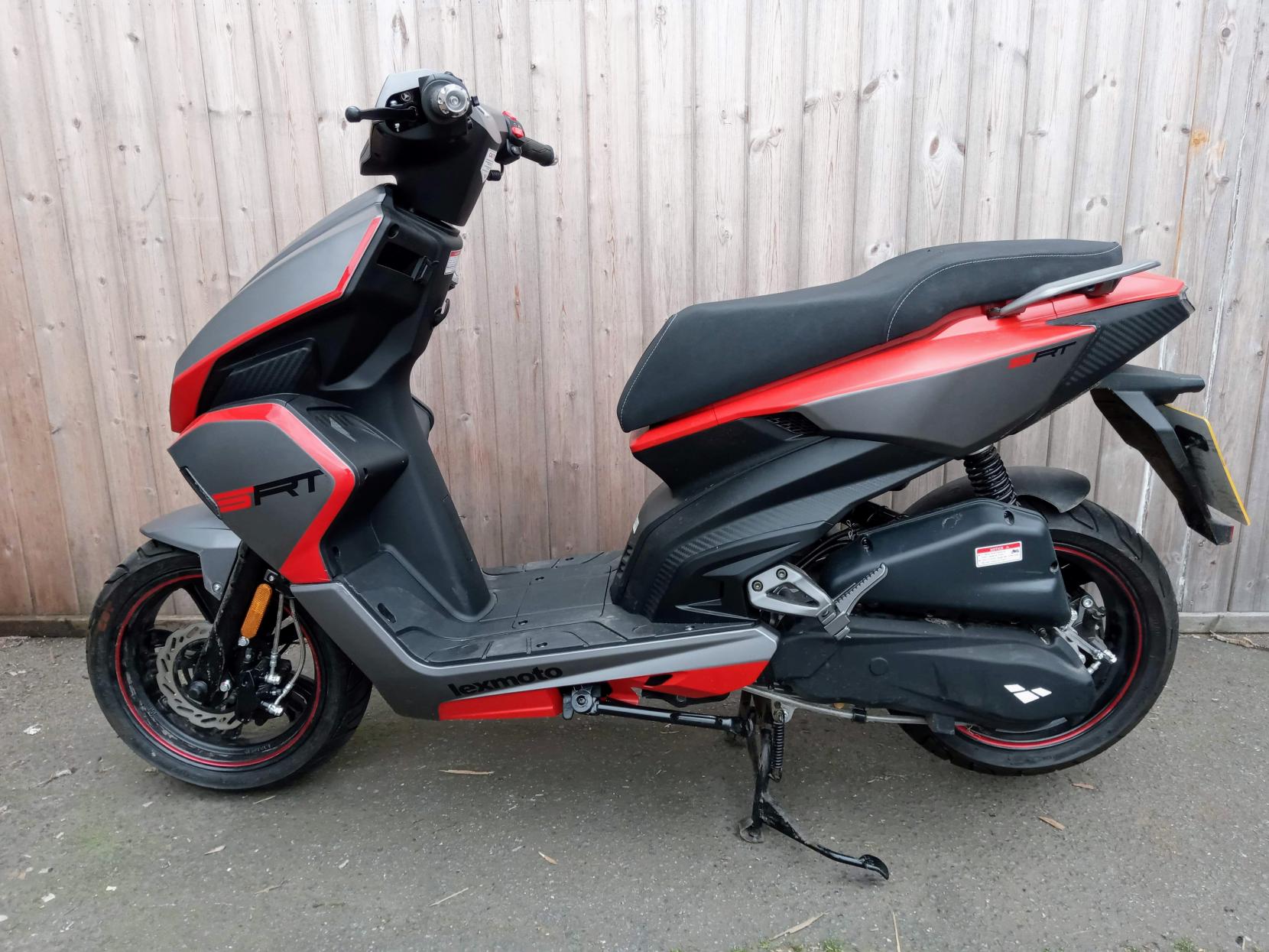 Lexmoto SRT125 125