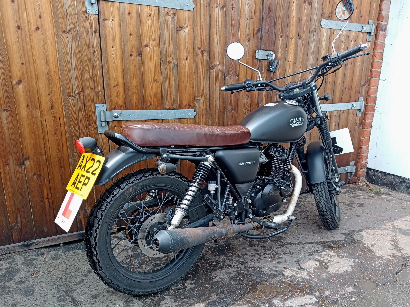 Mash Motorcycles Seventy 125 125 Roadster/Retro Petrol Manual Euro 5 (11 ps)