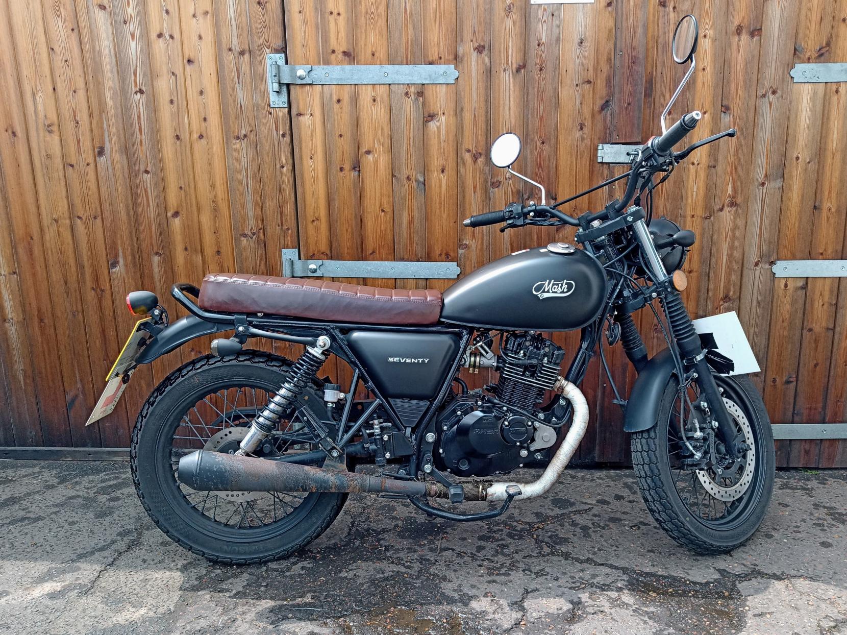 Mash Motorcycles Seventy 125 125 Roadster/Retro Petrol Manual Euro 5 (11 ps)