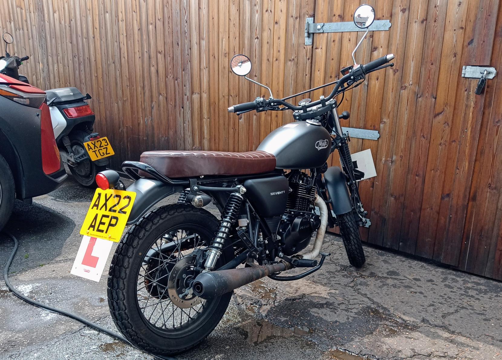 Mash Motorcycles Seventy 125 125 Roadster/Retro Petrol Manual Euro 5 (11 ps)
