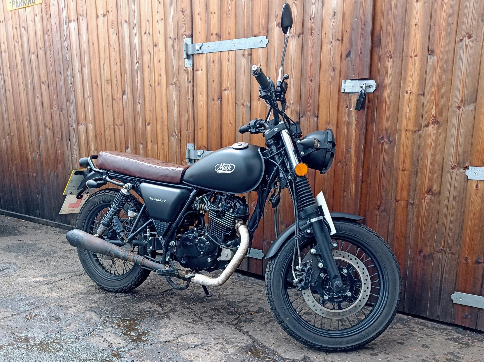 Mash Motorcycles Seventy 125 125 Roadster/Retro Petrol Manual Euro 5 (11 ps)