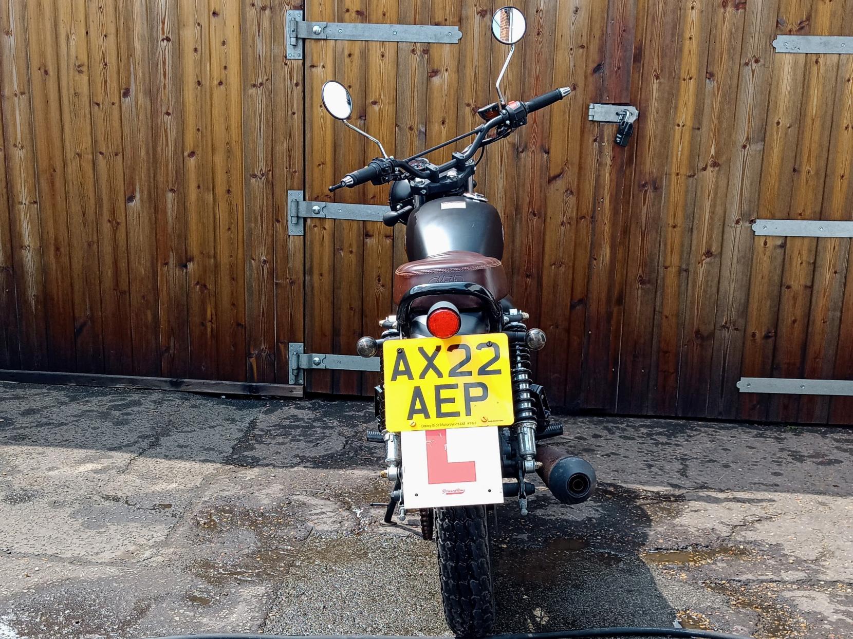 Mash Motorcycles Seventy 125 125 Roadster/Retro Petrol Manual Euro 5 (11 ps)