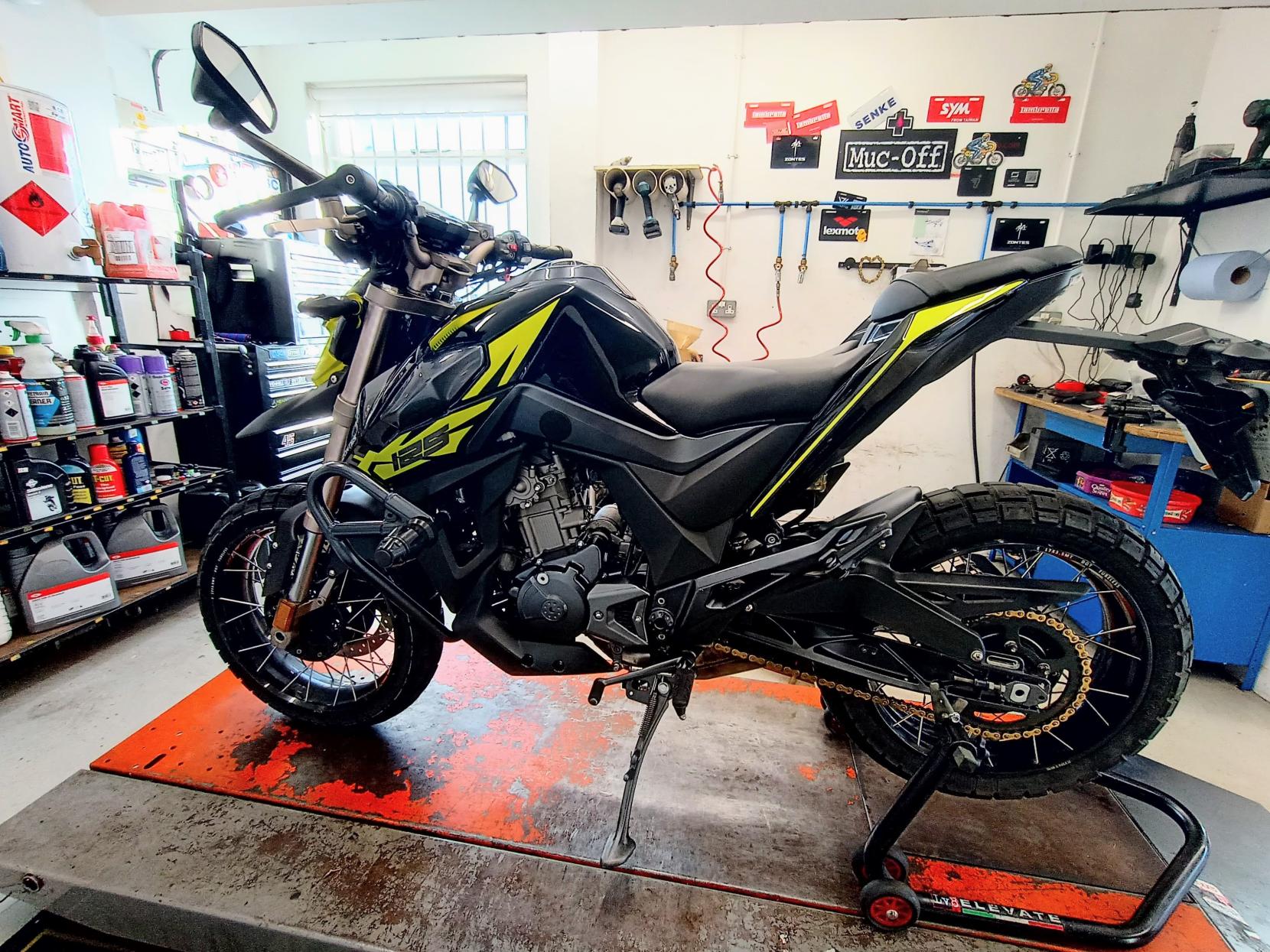Zontes ZT125-U1 125 Adventure Petrol Manual Euro 5 (15 ps)