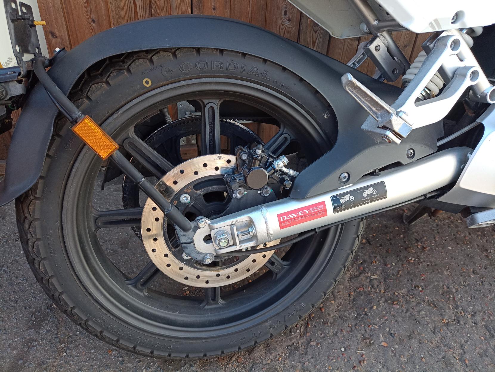 Vmoto TC Max Naked Electric Automatic (7 ps)