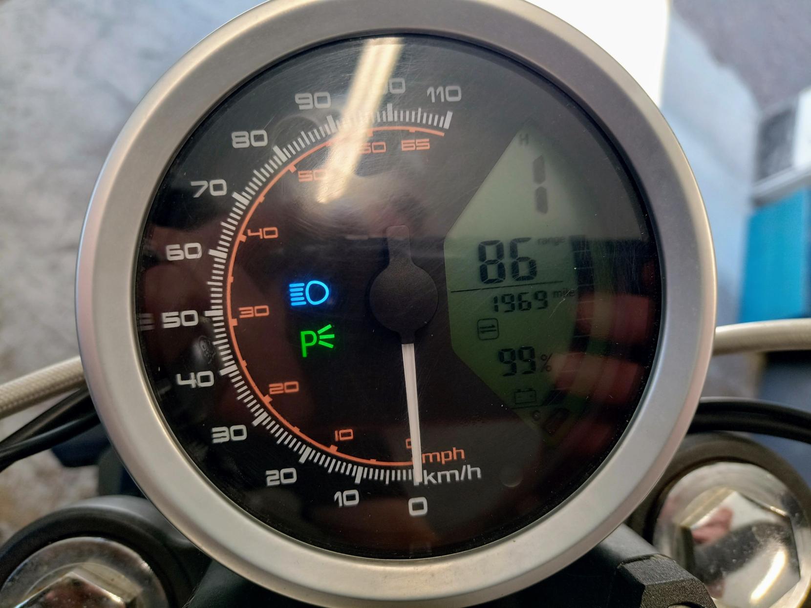 Vmoto TC Max Naked Electric Automatic (7 ps)