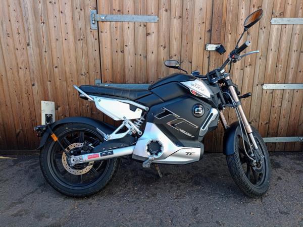Vmoto TC Max Naked Electric Automatic (7 ps)