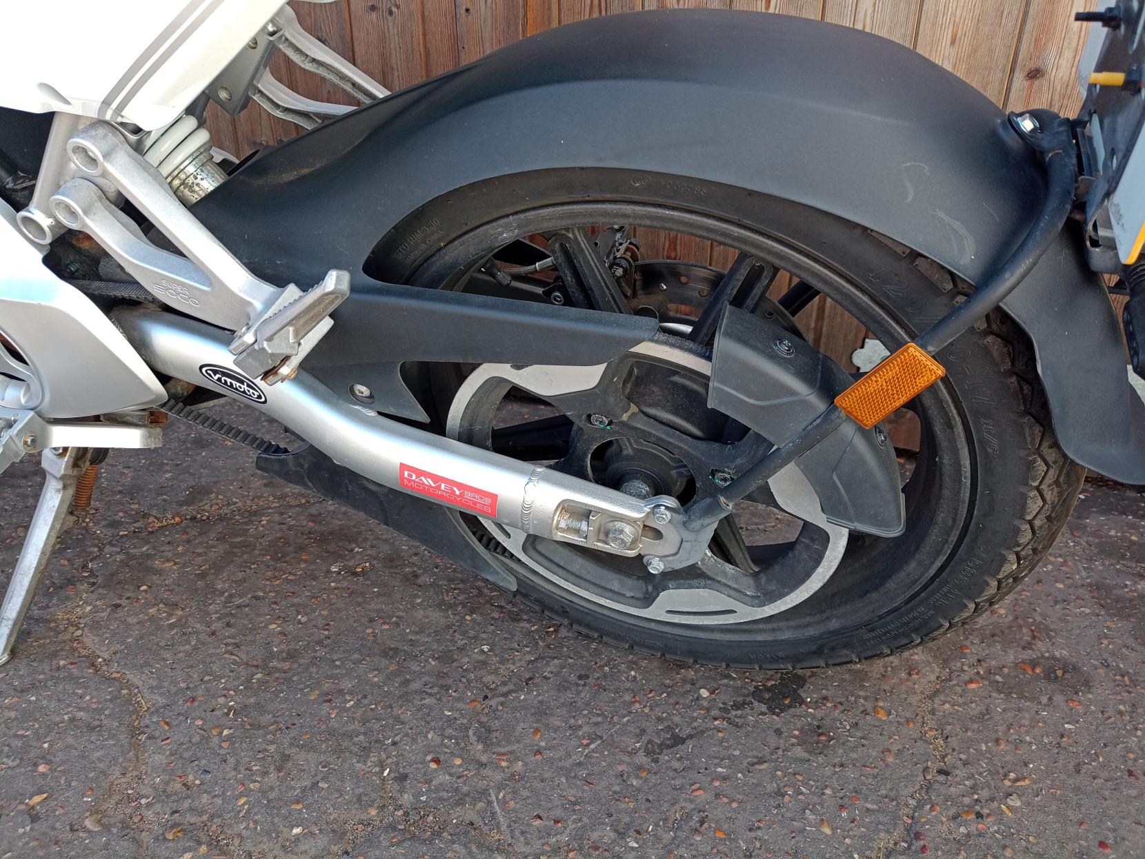 Vmoto TC Max Naked Electric Automatic (7 ps)