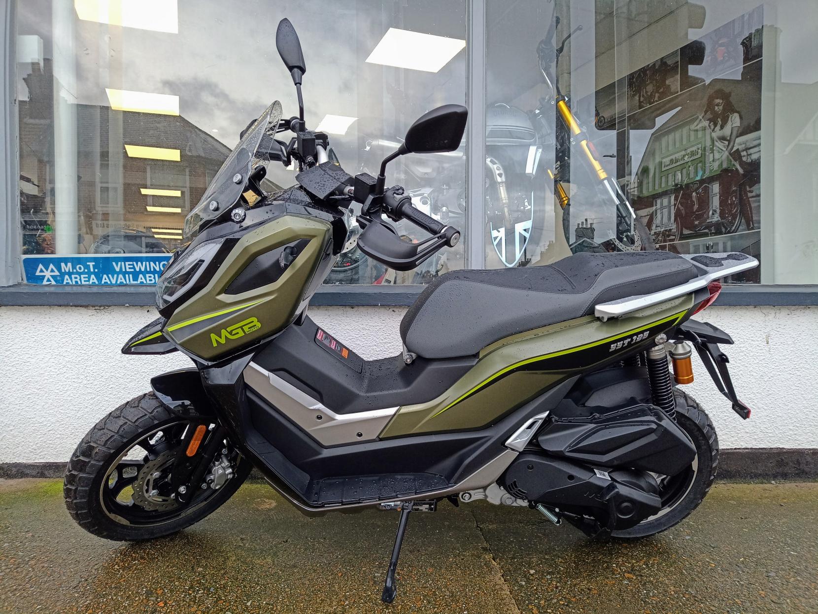 MGB SST 125 125 Scooter (2025 - )