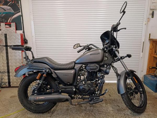 Sinnis Hoodlum 125 125 Custom Cruiser Petrol Manual Euro 5 (9 ps)