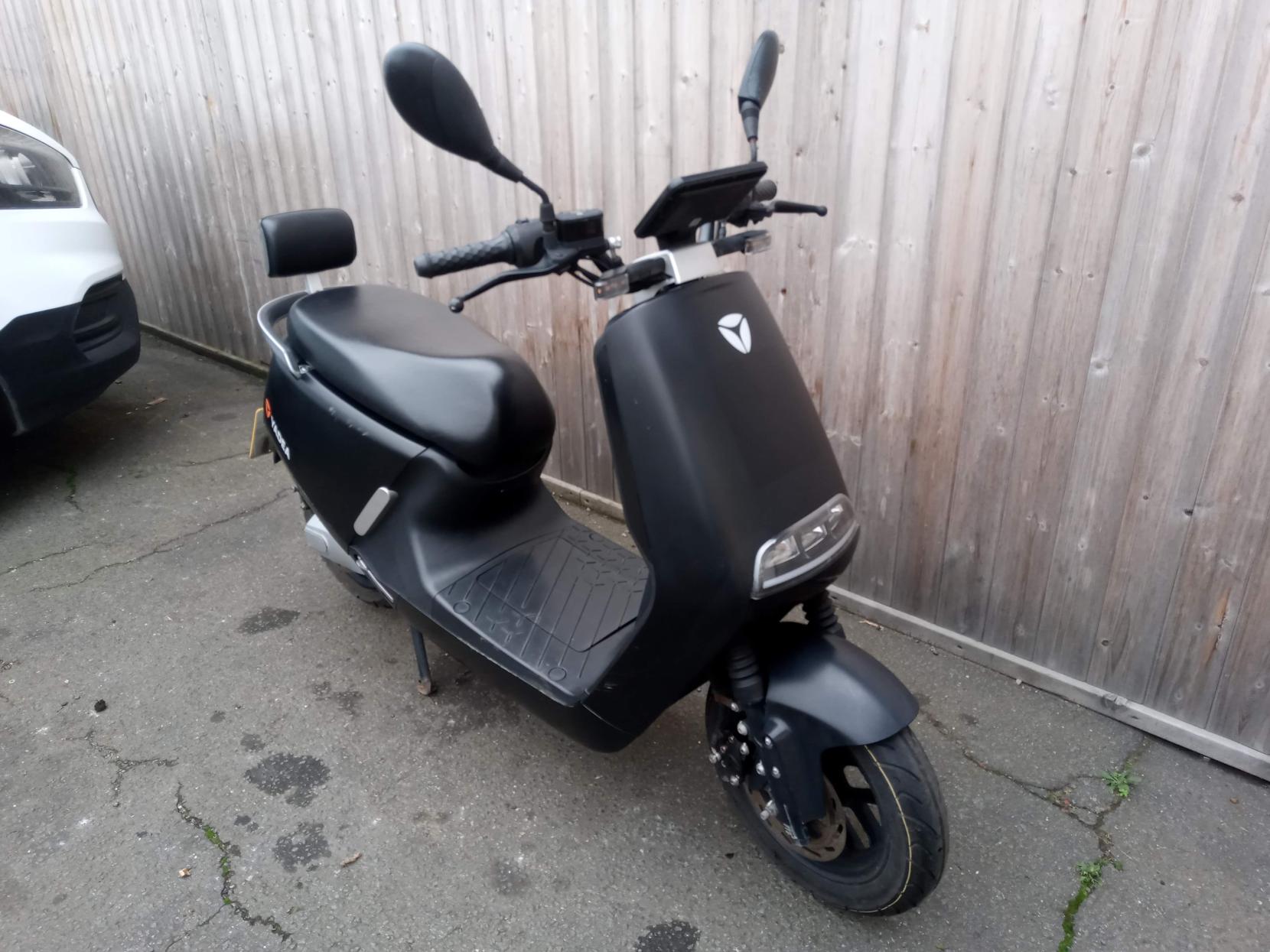 Yadea G5 Moped (2019 - )