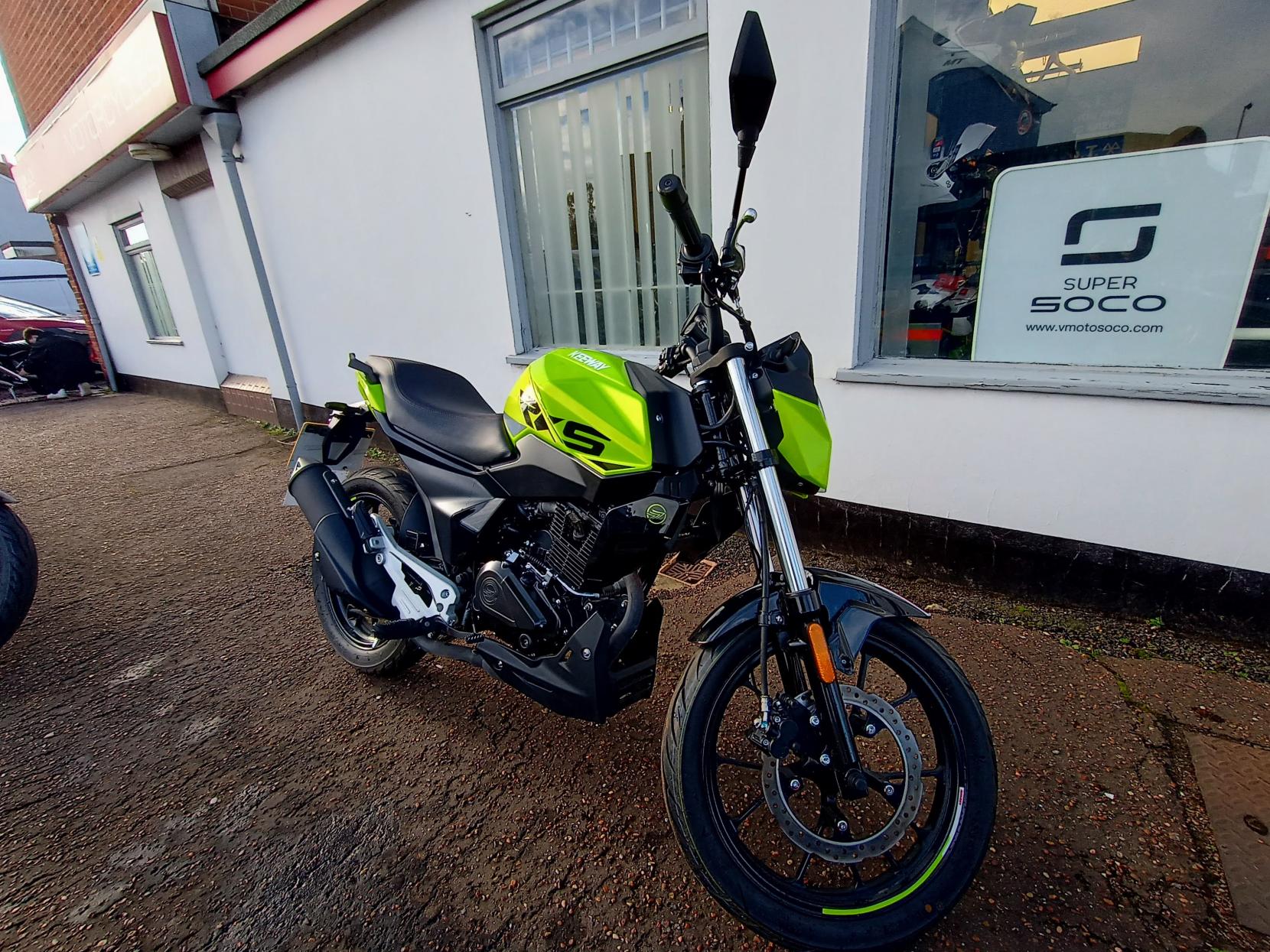 Keeway RKS 125 125 Naked Petrol Manual Euro 5 (12 ps)