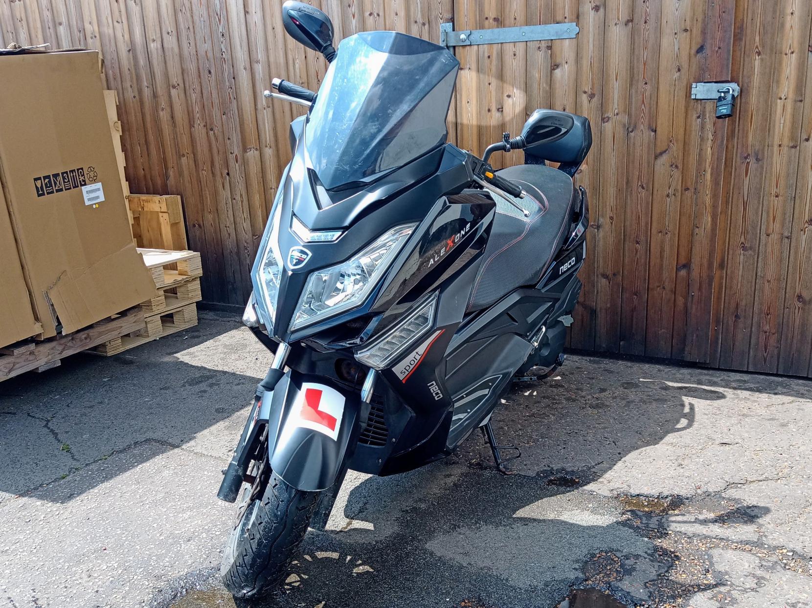 Neco Alexone 125 Scooter (2016 - )