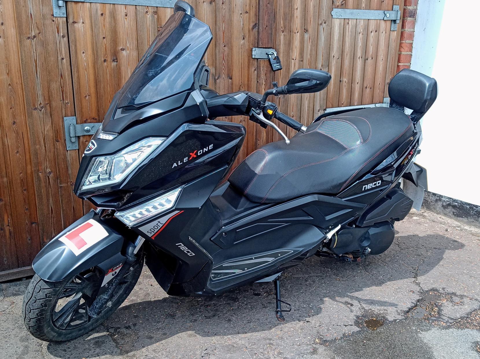 Neco Alexone 125 Scooter (2016 - )