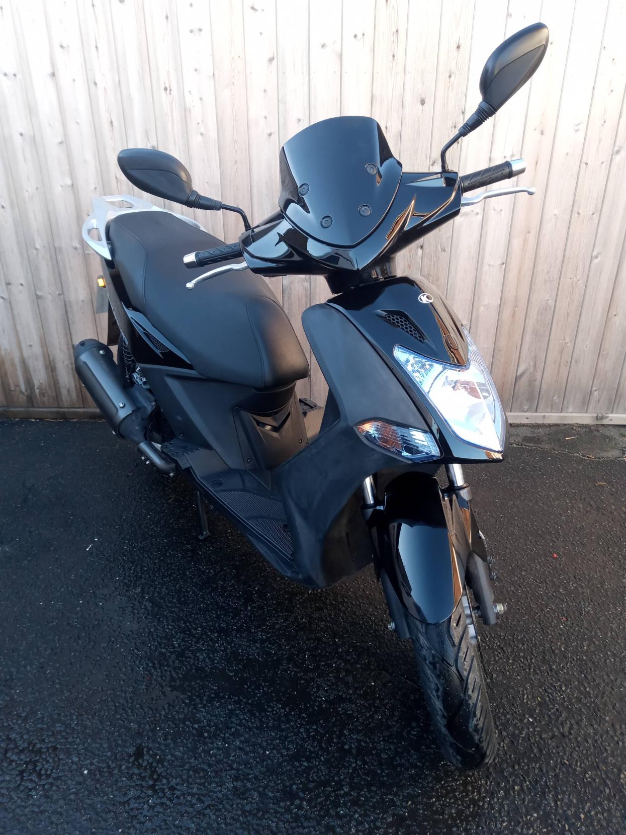 Kymco Agility 125 Scooter (2006 - )
