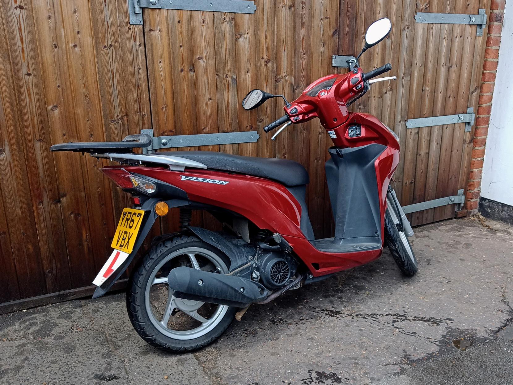 Honda Vision 110 110 Scooter Petrol CVT Euro 4 (10 ps)