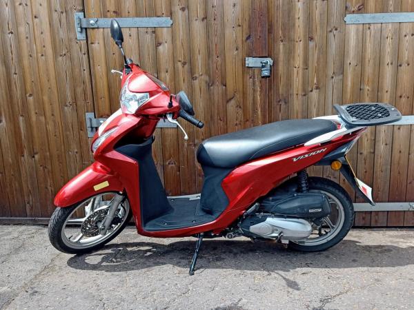 Honda Vision 110 110 Scooter Petrol CVT Euro 4 (10 ps)