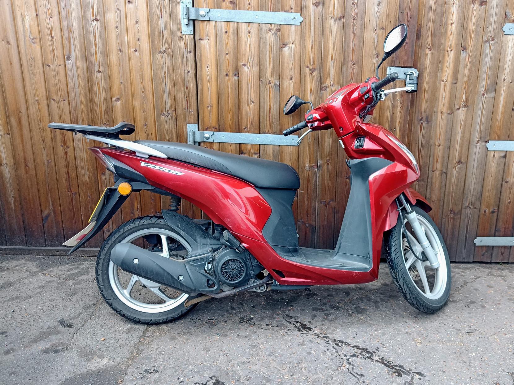 Honda Vision 110 110 Scooter Petrol CVT Euro 4 (10 ps)