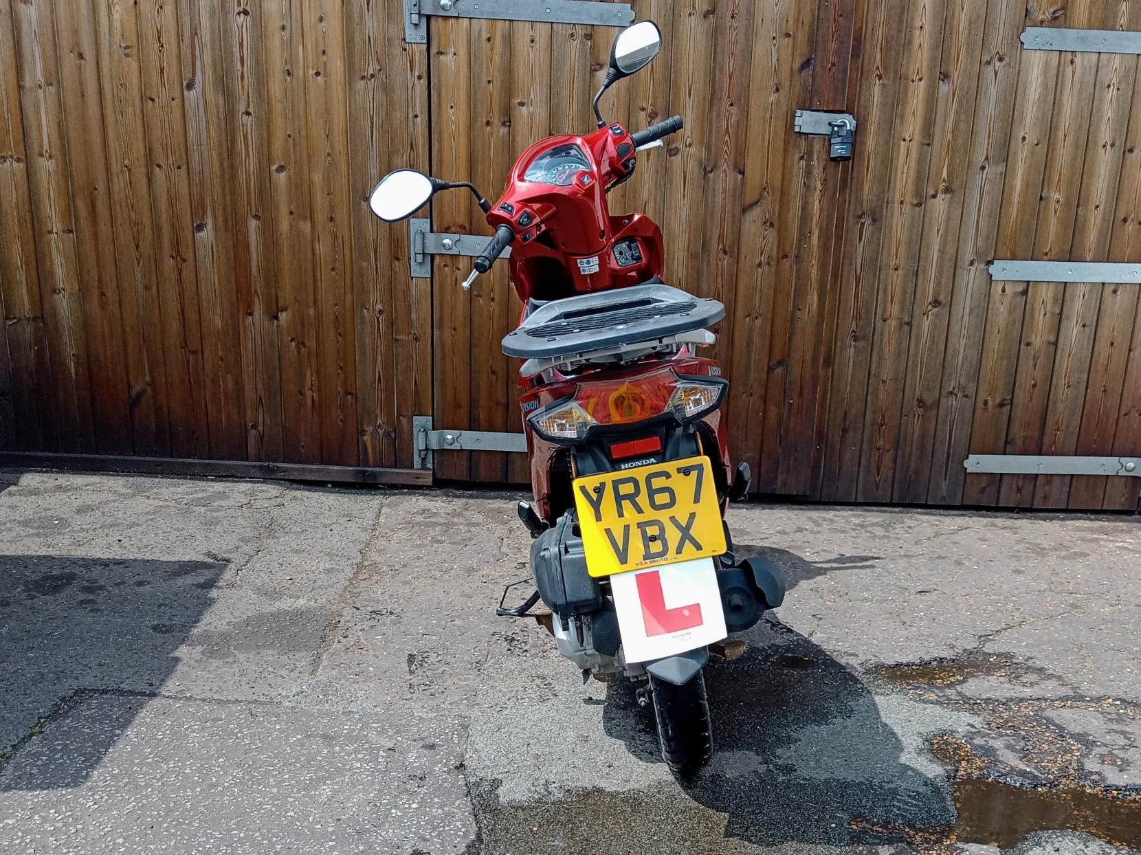 Honda Vision 110 110 Scooter Petrol CVT Euro 4 (10 ps)