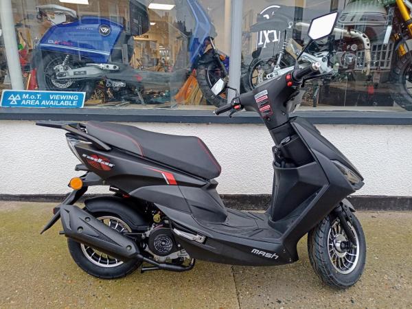 Mash Motorcycles Legend R 50 Moped (2021 - )