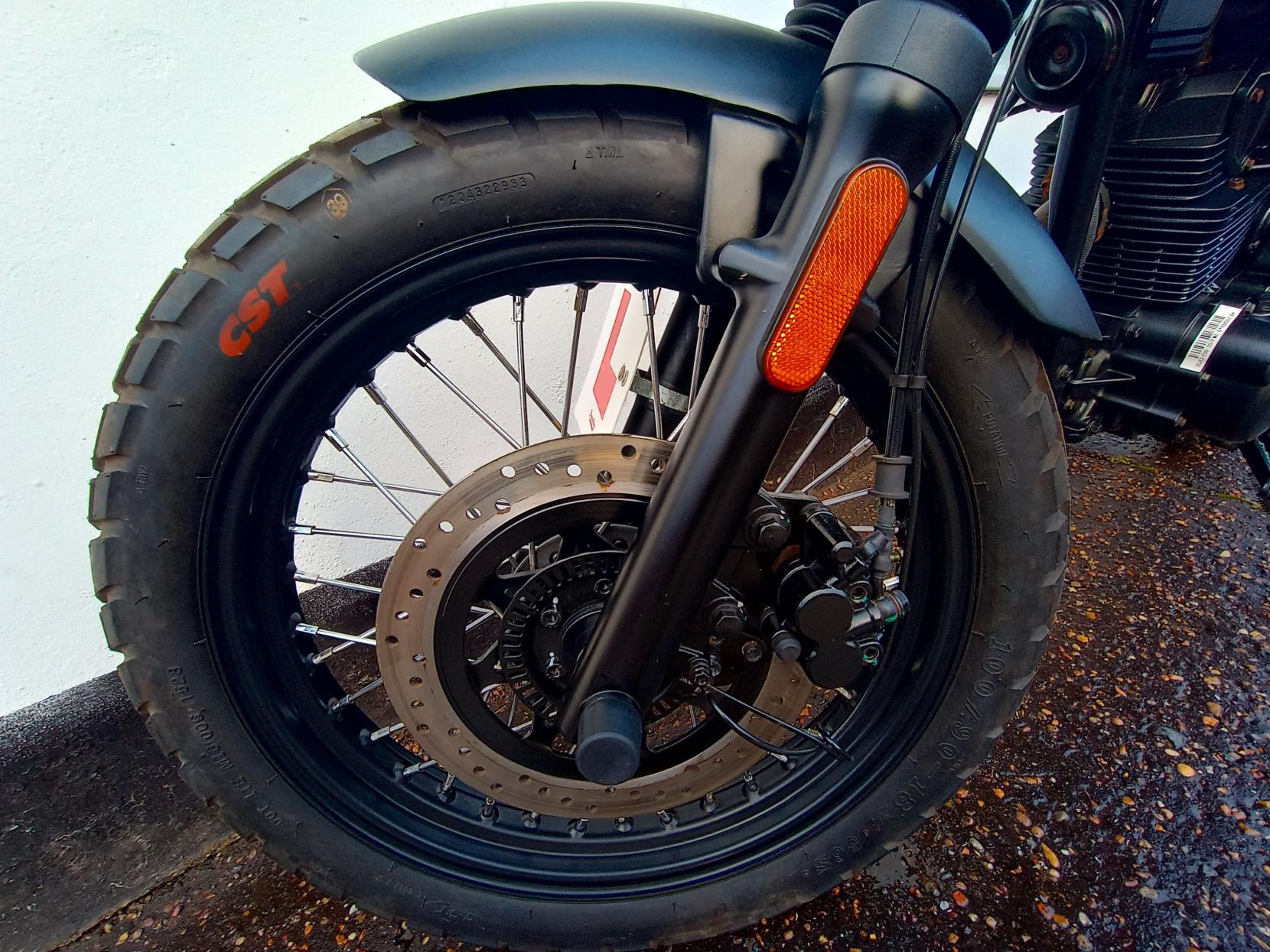 Keeway X-Light 125 125 Roadster/Retro Petrol Manual Euro 5 (11 ps)