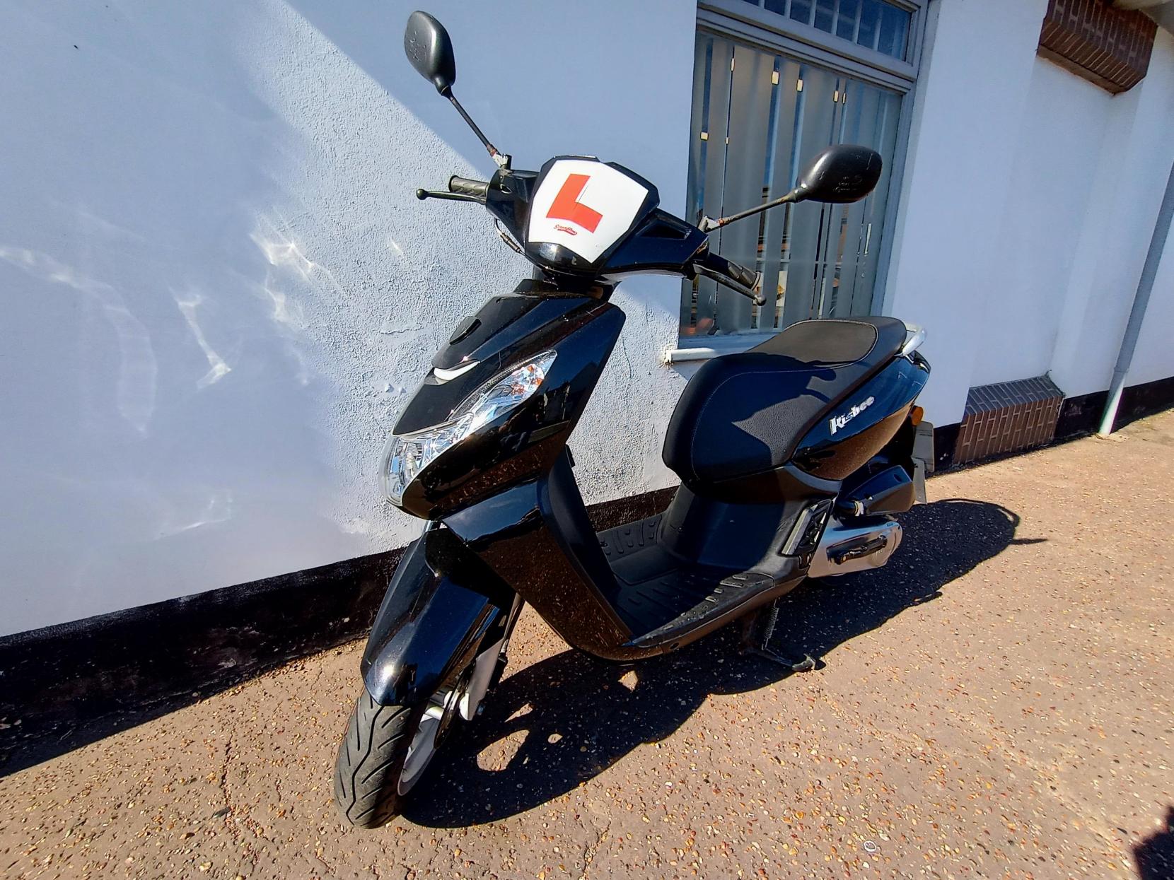 Peugeot Kisbee 50 50 Moped Petrol CVT Euro 5 (3 ps)