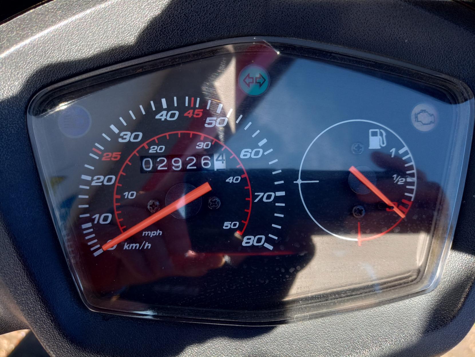 Peugeot Kisbee 50 50 Moped Petrol CVT Euro 5 (3 ps)