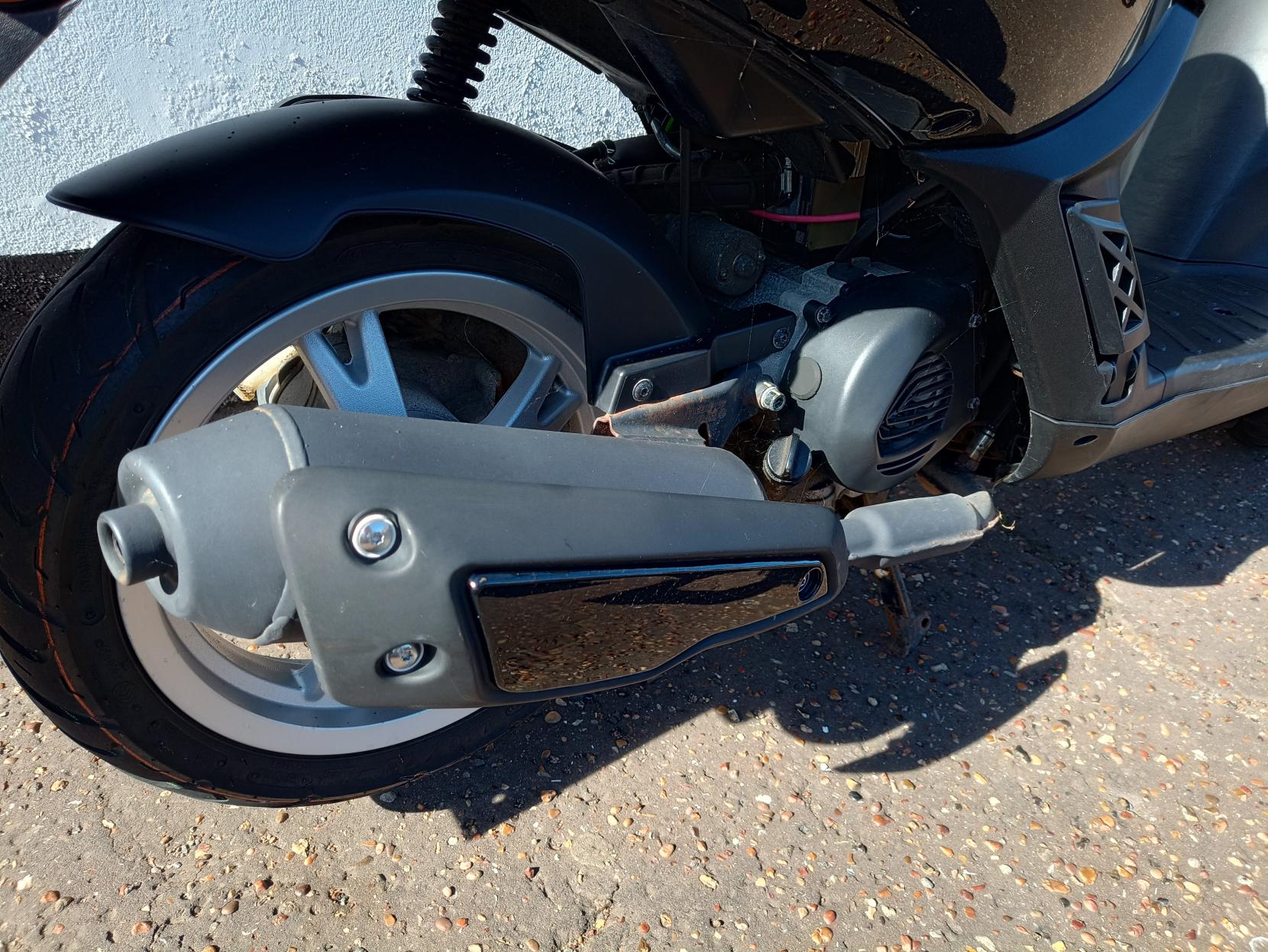 Peugeot Kisbee 50 50 Moped Petrol CVT Euro 5 (3 ps)
