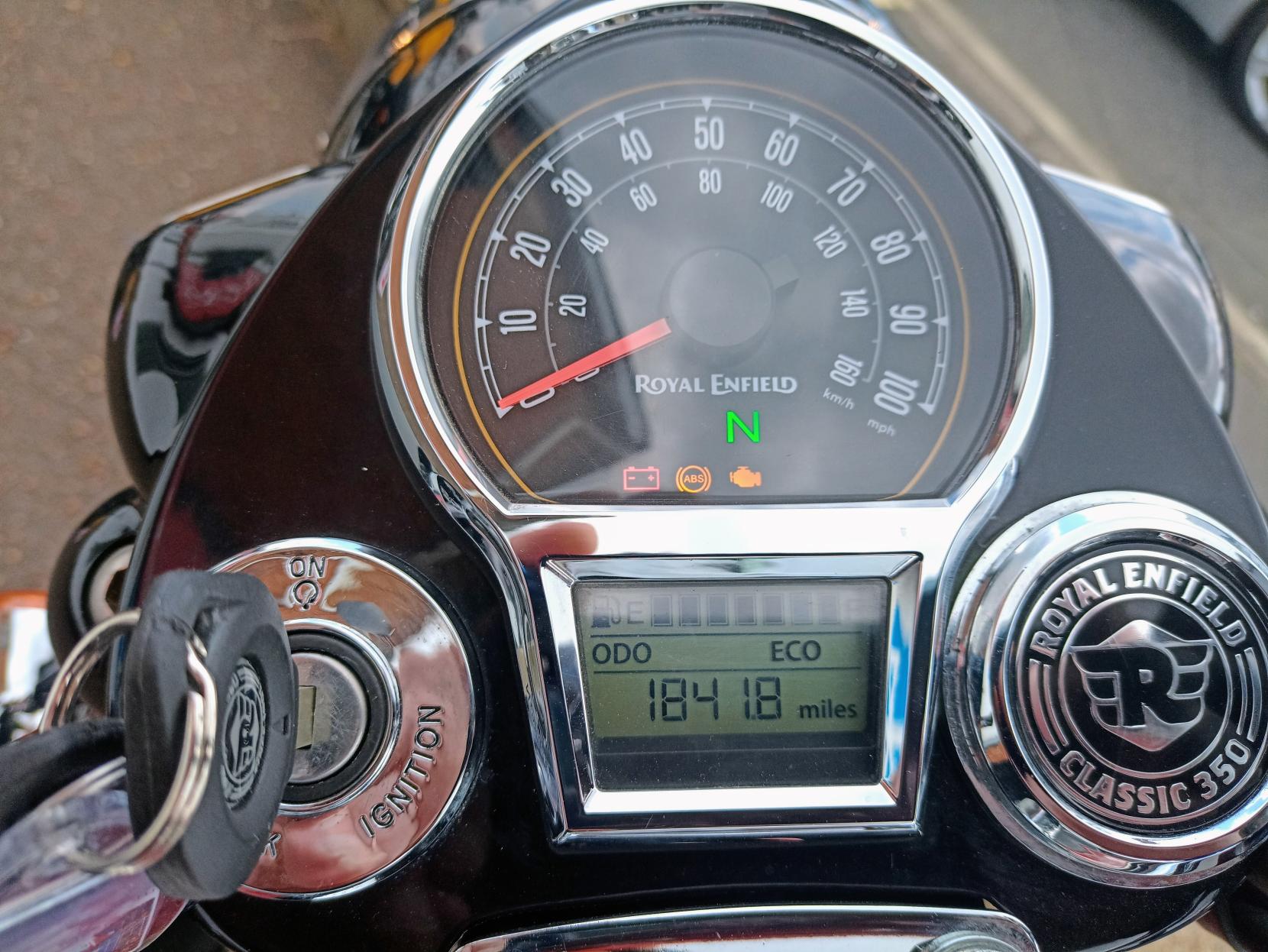 Royal Enfield Classic 350 350 Roadster/Retro Petrol Manual Euro 5 (20 ps)