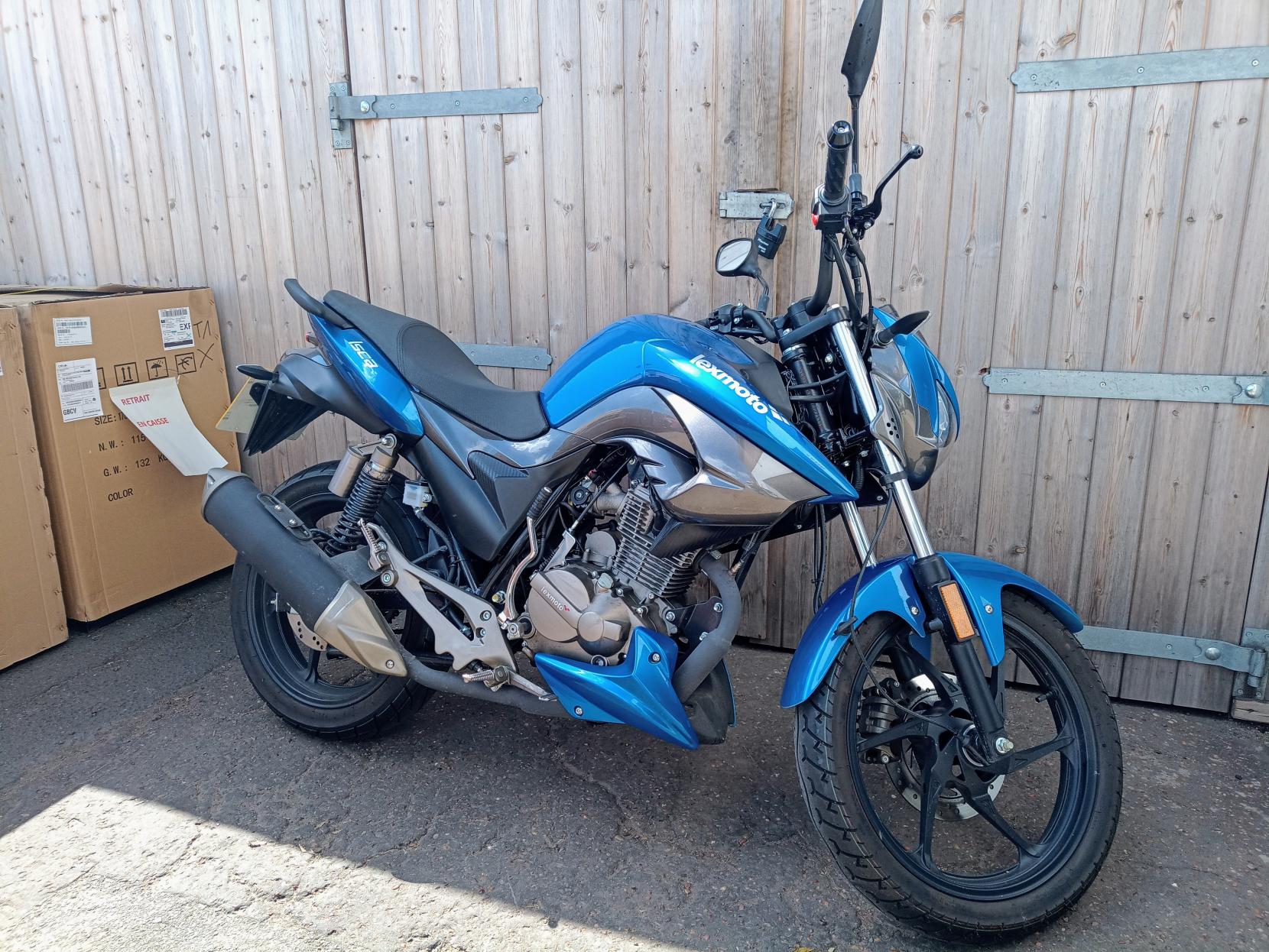 Lexmoto Isca 125 125 Naked Petrol Manual Euro 5 (11 ps)