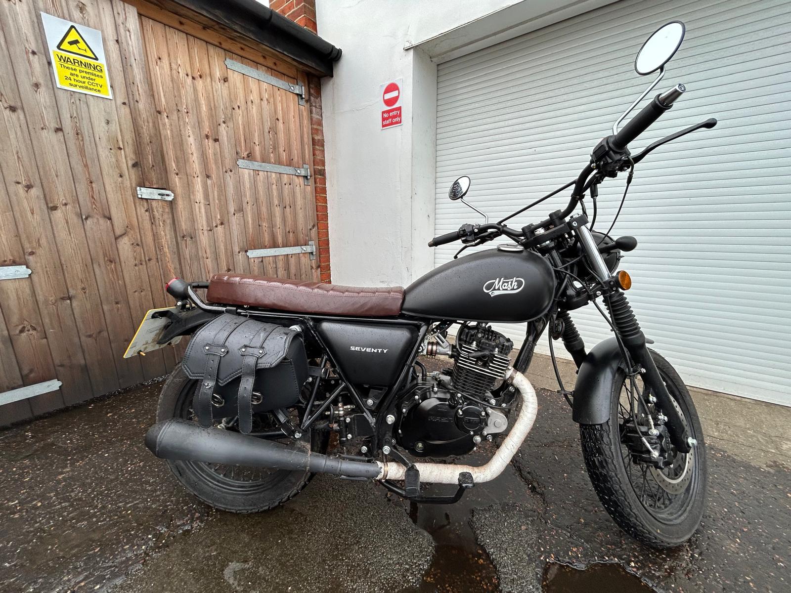 Mash Motorcycles Seventy 125 125 Roadster/Retro Petrol Manual Euro 5 (11 ps)