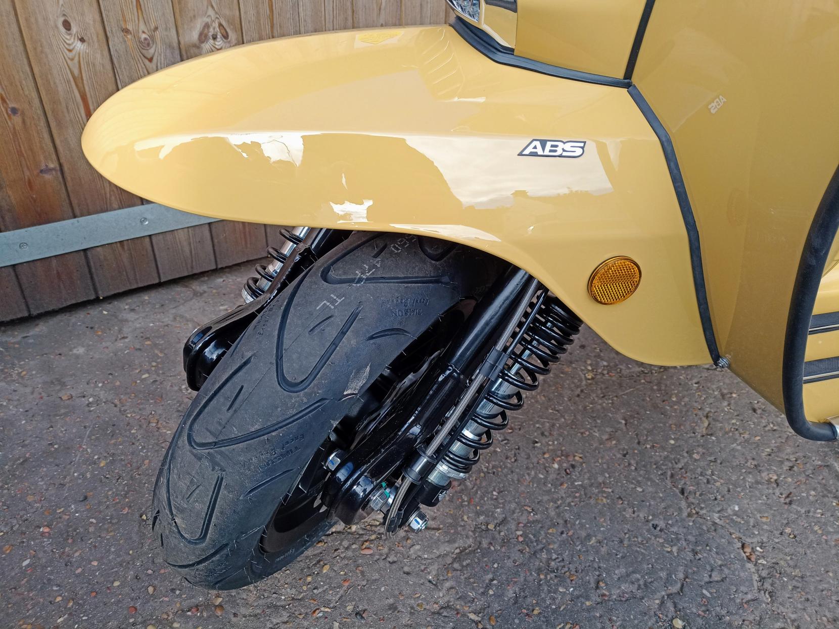 Royal Alloy GP 125 125 MT Scooter (2018 - )