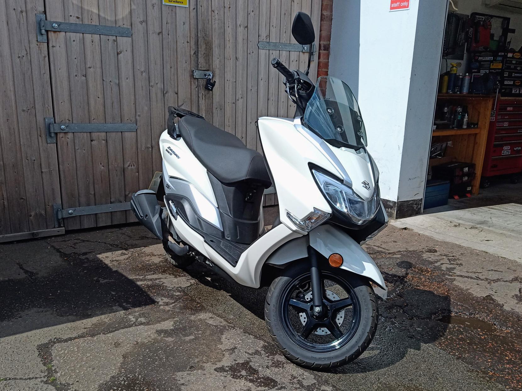 Suzuki Burgman Street 125EX 125 Scooter Petrol CVT Euro 5 (8 ps)