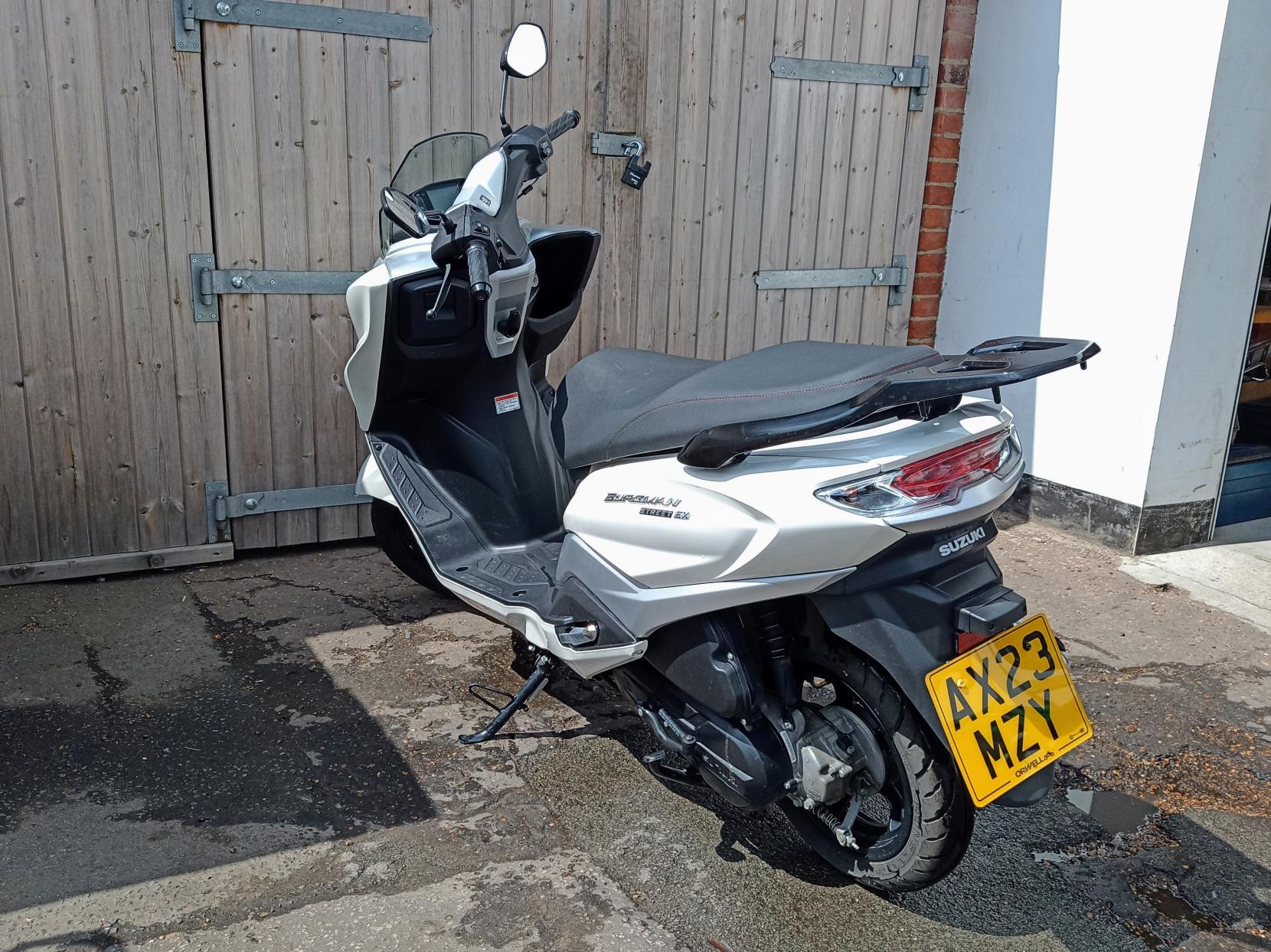 Suzuki Burgman Street 125EX 125 Scooter Petrol CVT Euro 5 (8 ps)