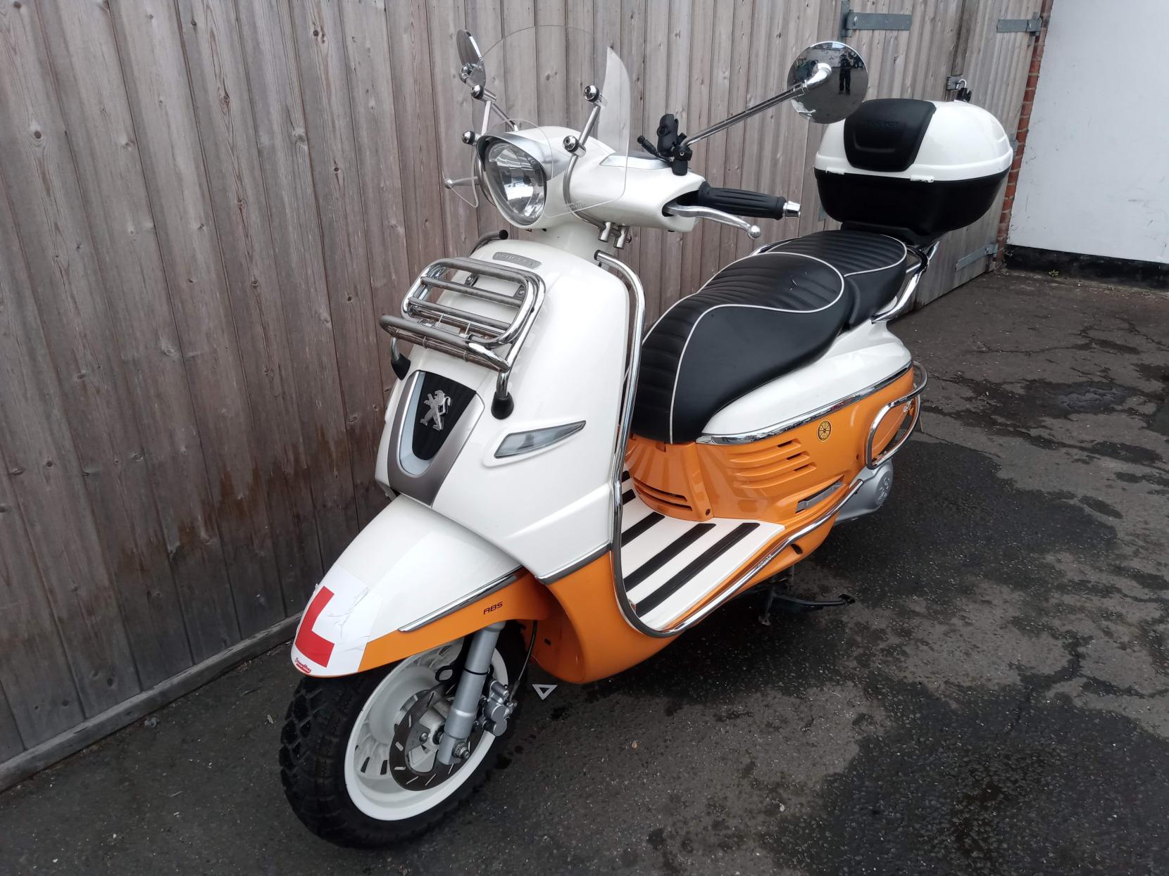 Peugeot Django 125 Scooter (2014 - )