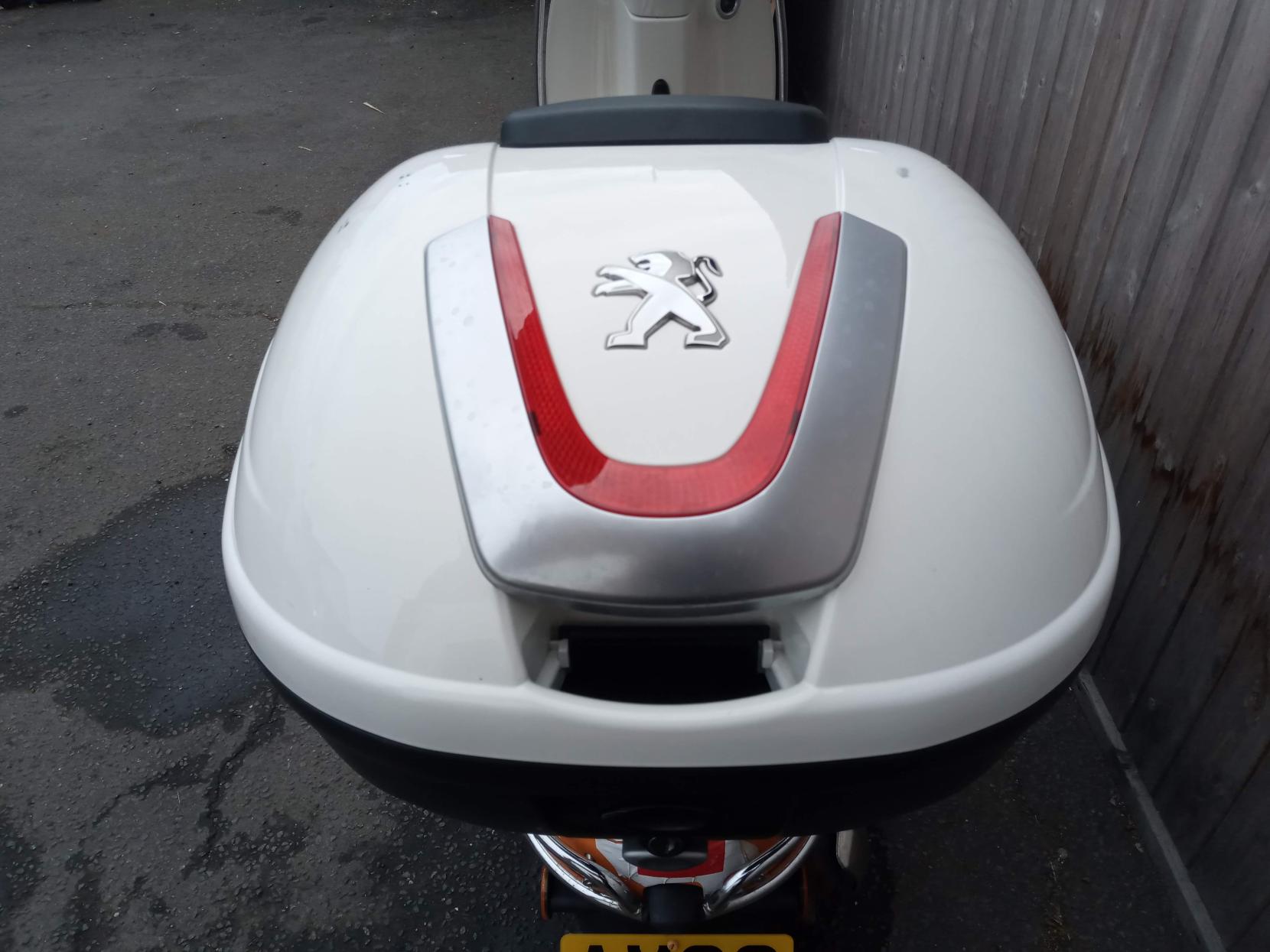 Peugeot Django 125 Scooter (2014 - )