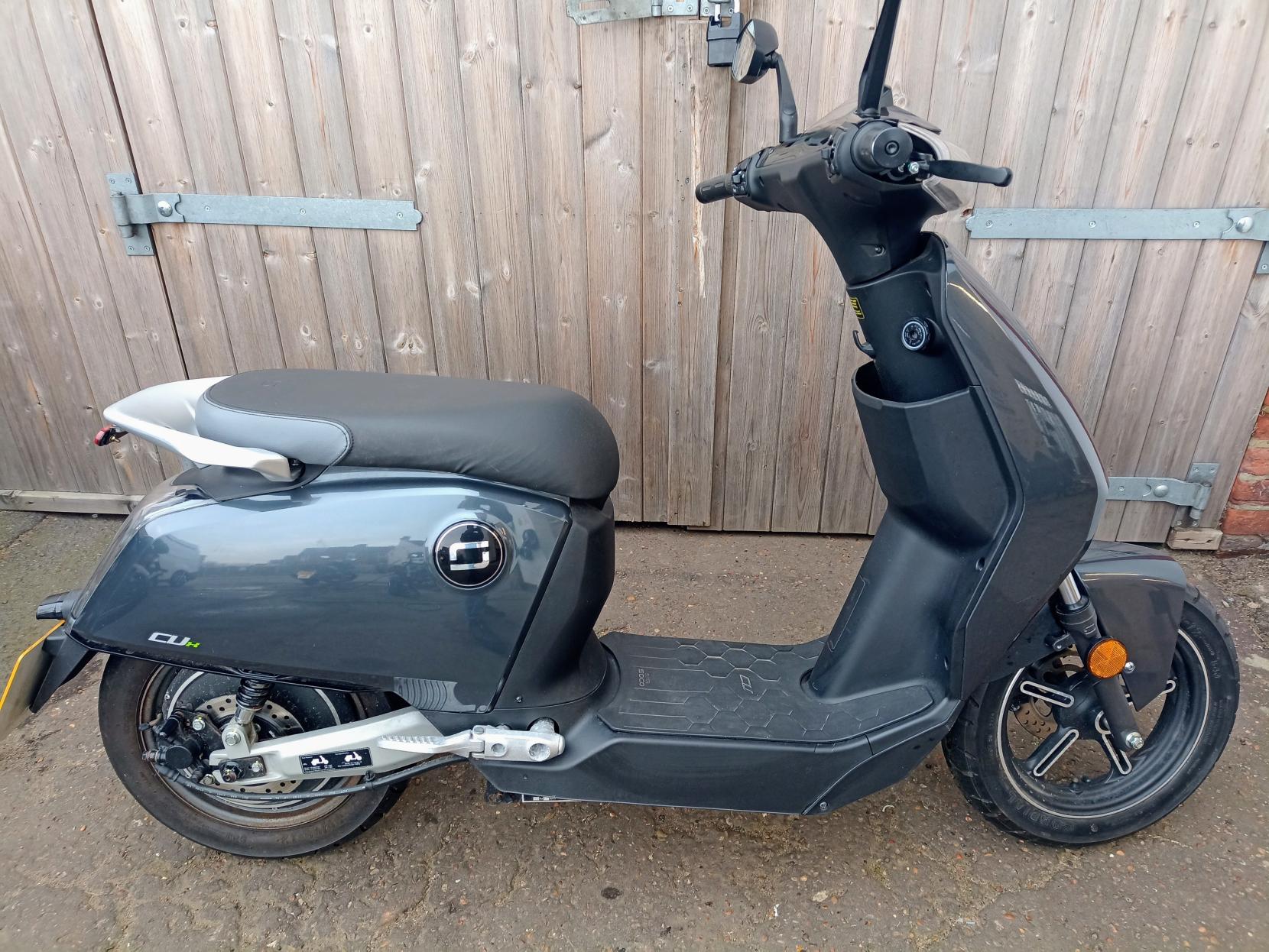 Vmoto CUx Moped Electric Automatic (4 ps)