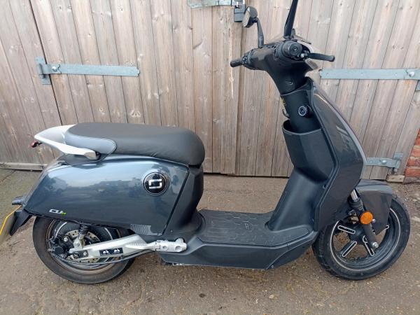 Vmoto CUx Moped Electric Automatic (4 ps)