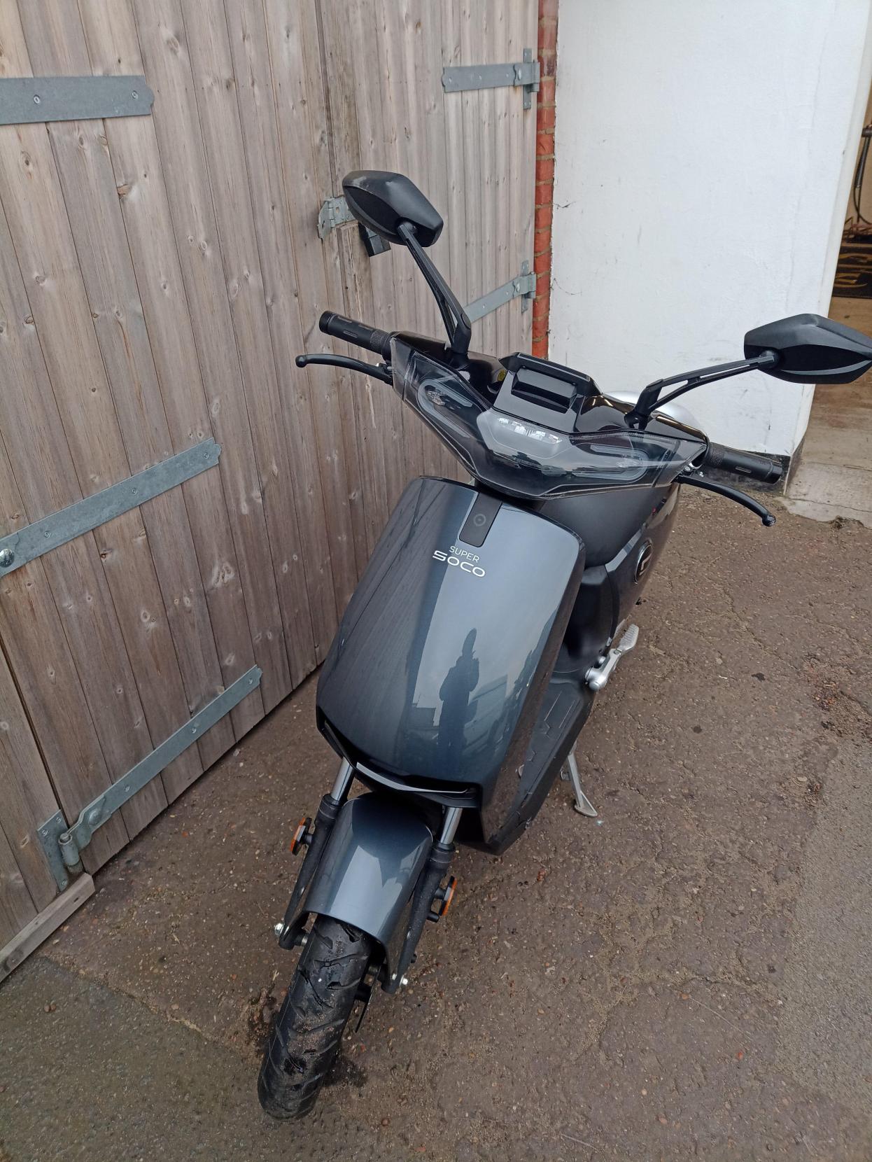 Vmoto CUx Moped Electric Automatic (4 ps)