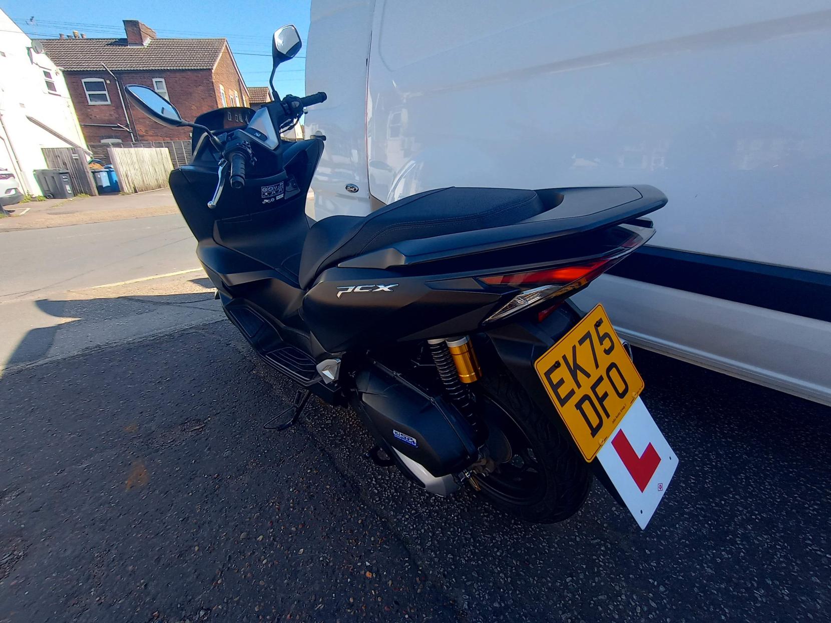 Honda PCX125 125 DX Scooter Petrol CVT V-Belt Euro 5 (12 ps)