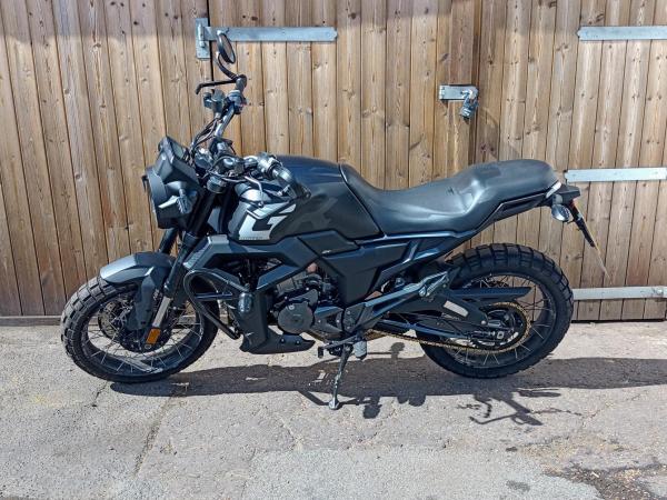 Zontes ZT125-GK 125 Naked Petrol Manual Euro 5 (15 ps)