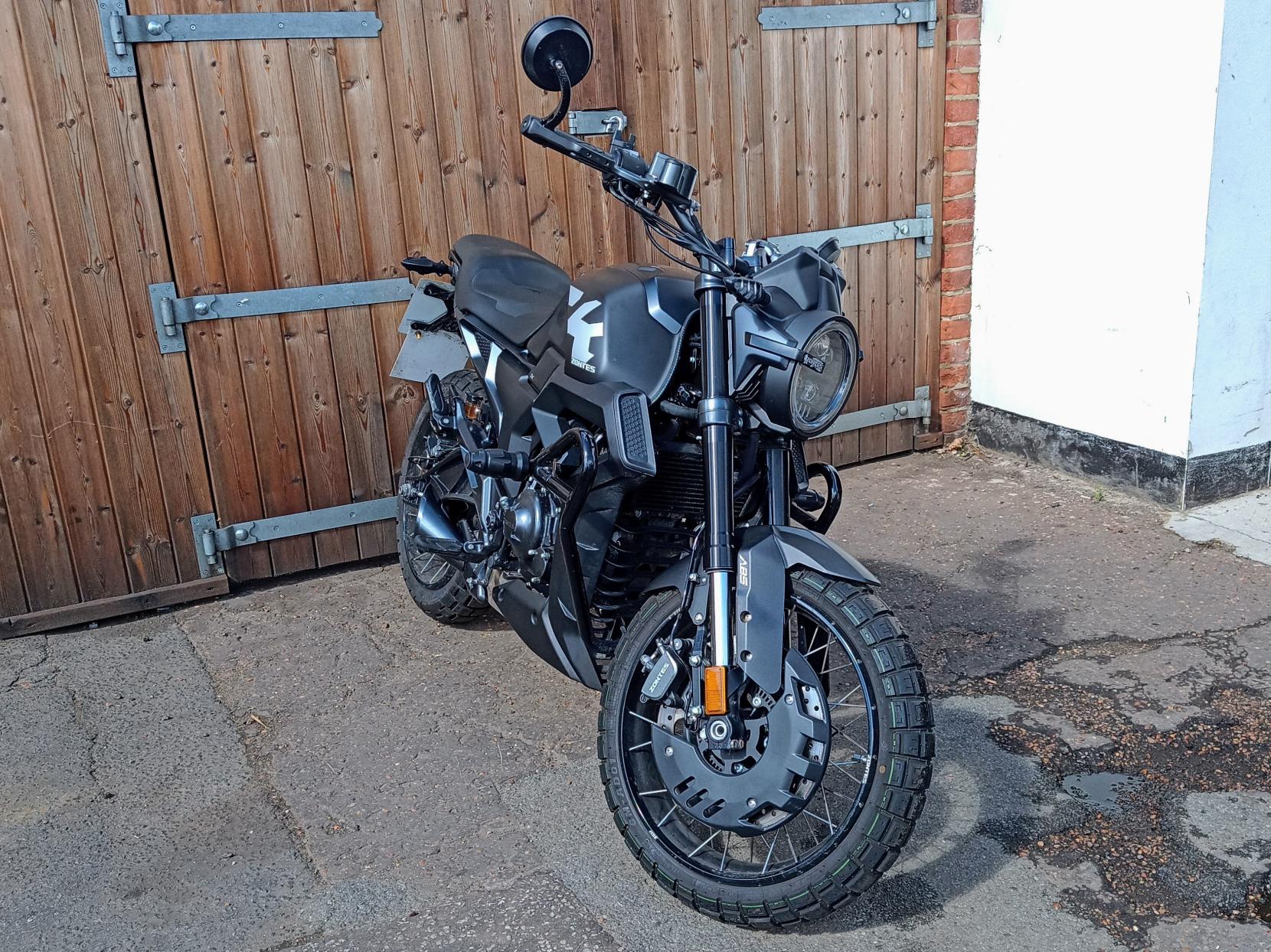 Zontes ZT125-GK 125 Naked Petrol Manual Euro 5 (15 ps)