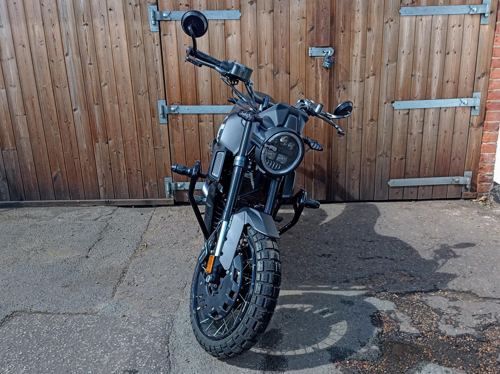 Zontes ZT125-GK 125 Naked Petrol Manual Euro 5 (15 ps)