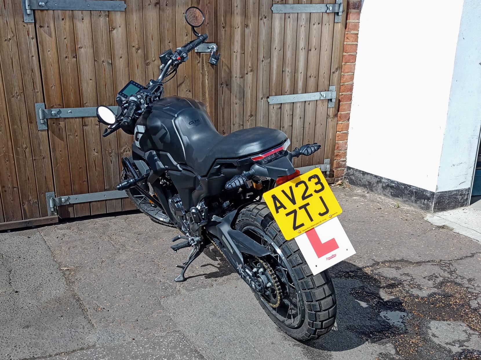 Zontes ZT125-GK 125 Naked Petrol Manual Euro 5 (15 ps)