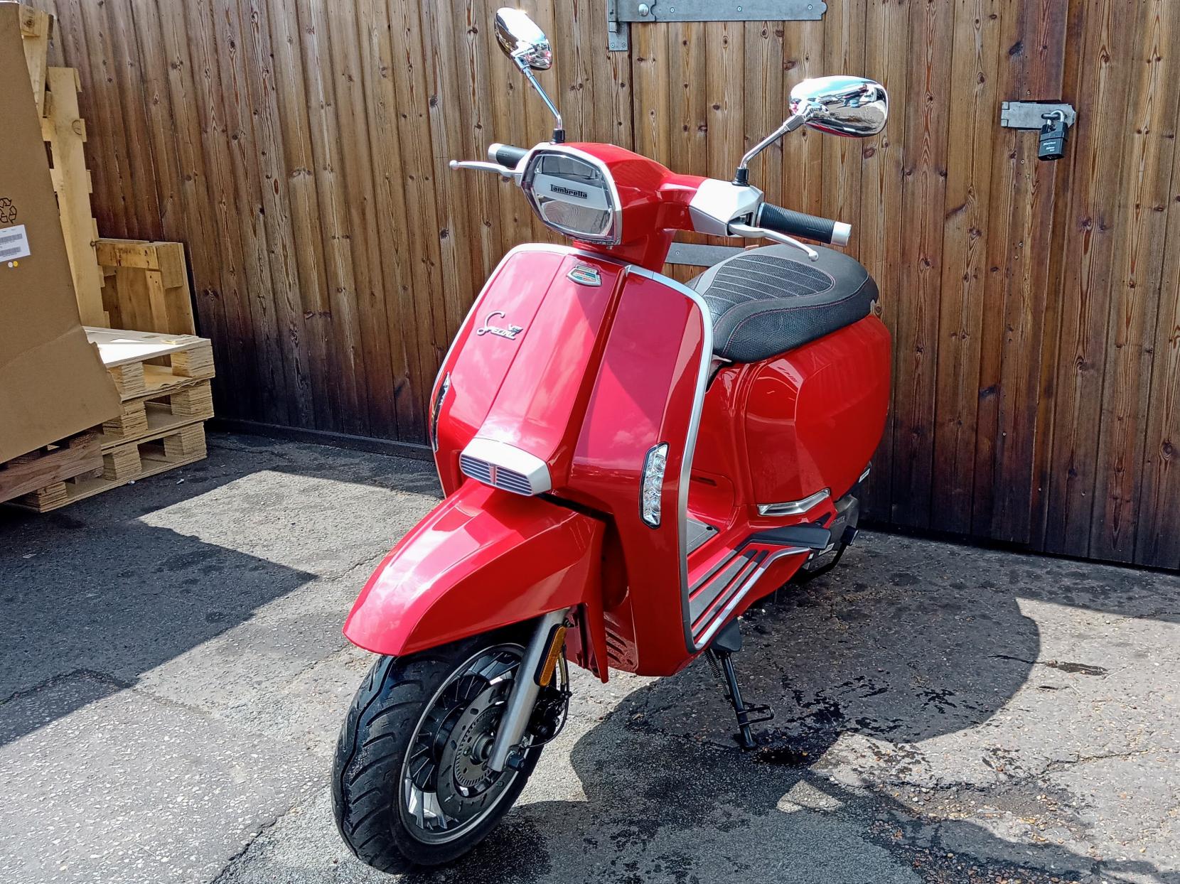Lambretta V50 Special 50 Moped Petrol CVT Euro 5 (2 ps)