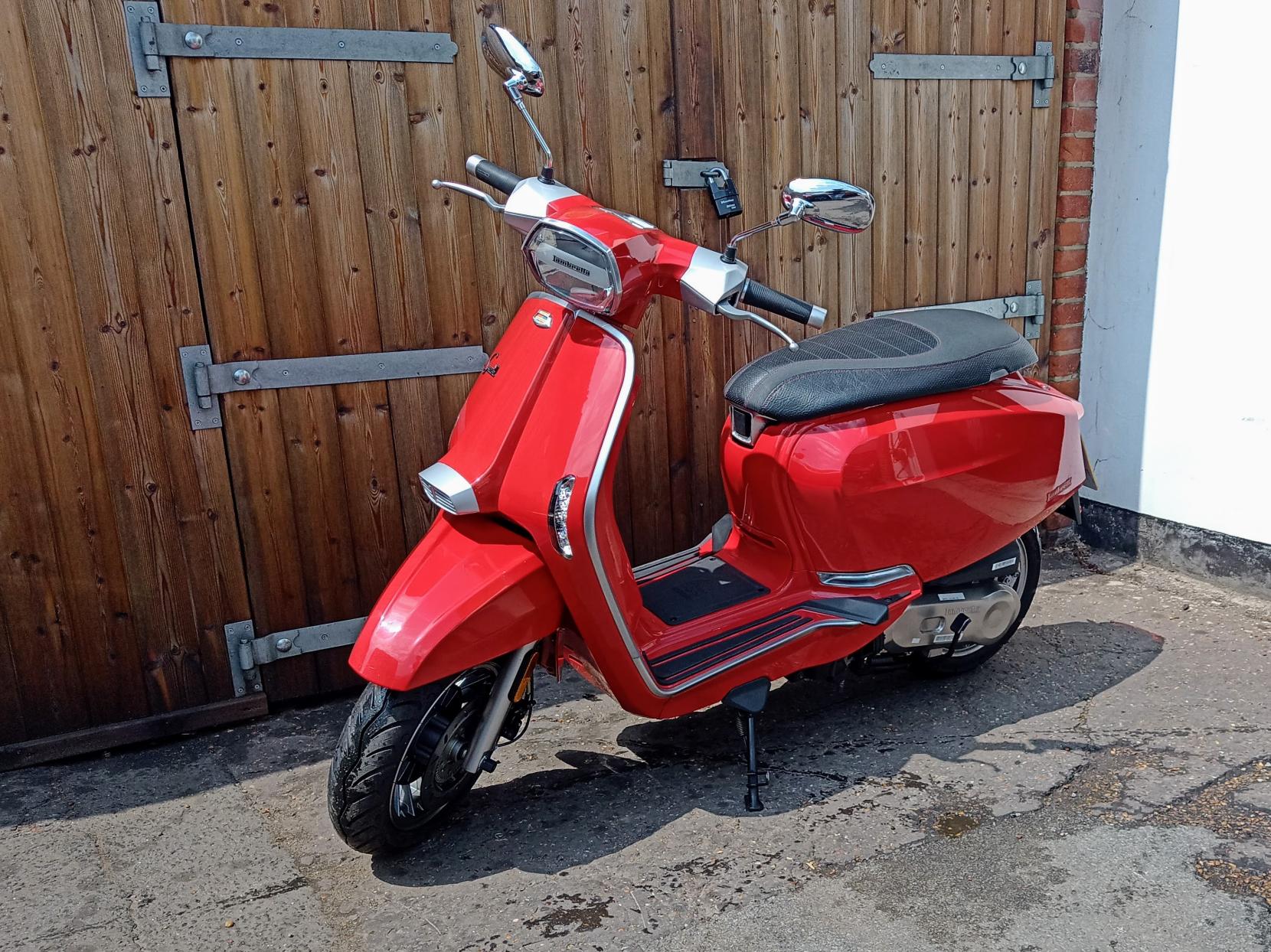 Lambretta V50 Special 50 Moped Petrol CVT Euro 5 (2 ps)