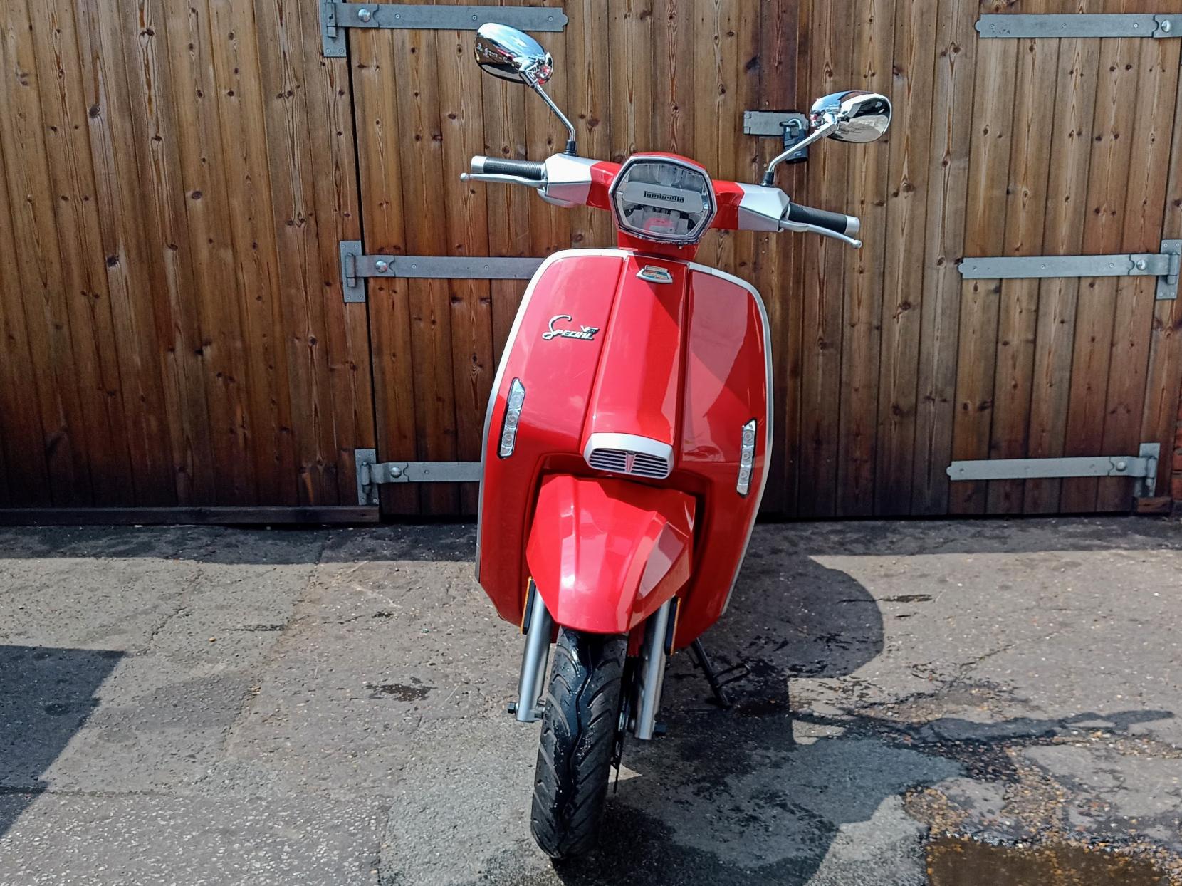 Lambretta V50 Special 50 Moped Petrol CVT Euro 5 (2 ps)