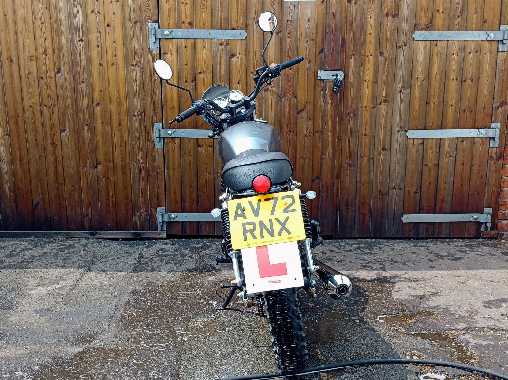 Herald Motor Co Scrambler 125 125 Roadster/Retro Petrol Manual Euro 5 (9 ps)